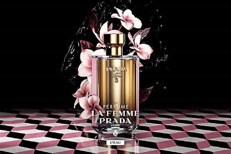 prada la femme reviews.